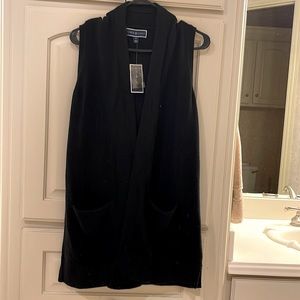 New Karen Scott small black duster vest.